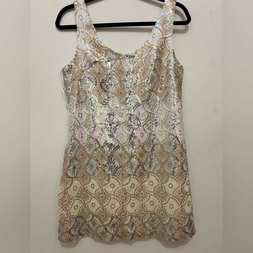 Glamorous Sequin Patterned Top in Silver and Cream